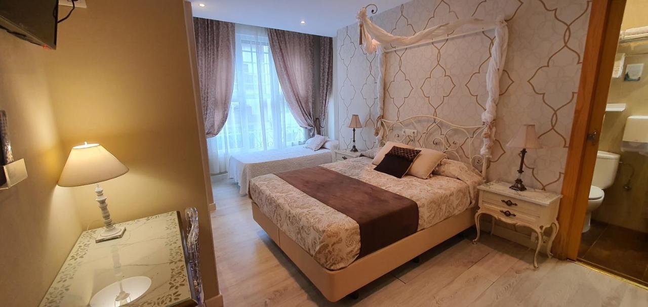 Hosteria Villa De Castro Кастро-Урдиалес Екстериор снимка