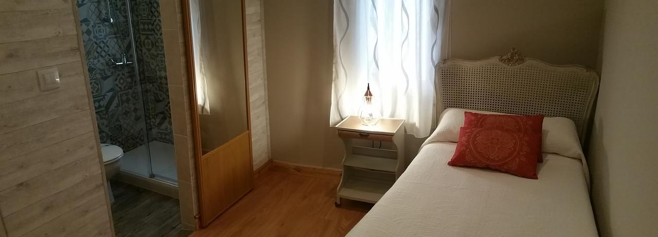Hosteria Villa De Castro Кастро-Урдиалес Екстериор снимка